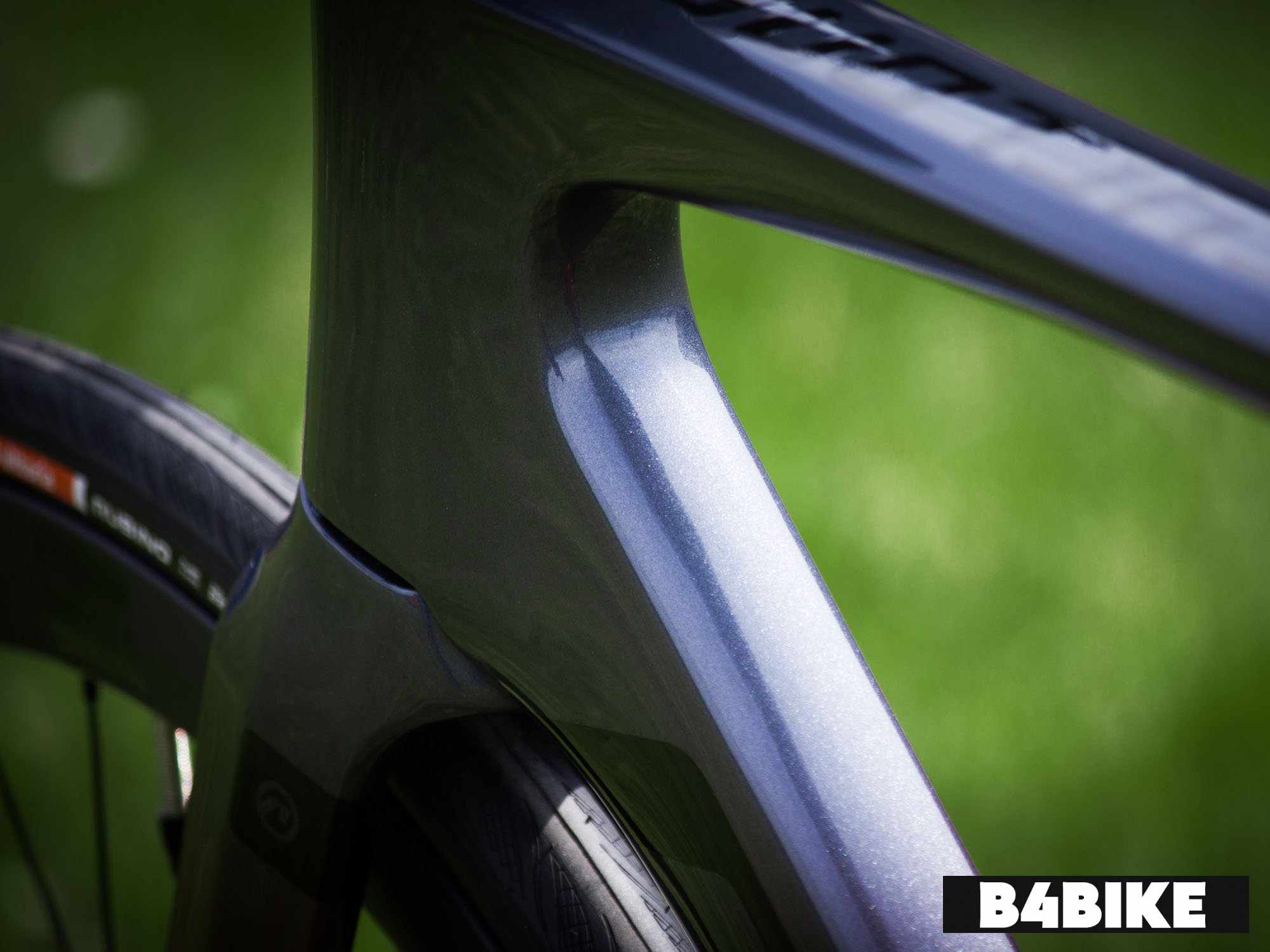 Accent Cyclone Disc Carbon 105