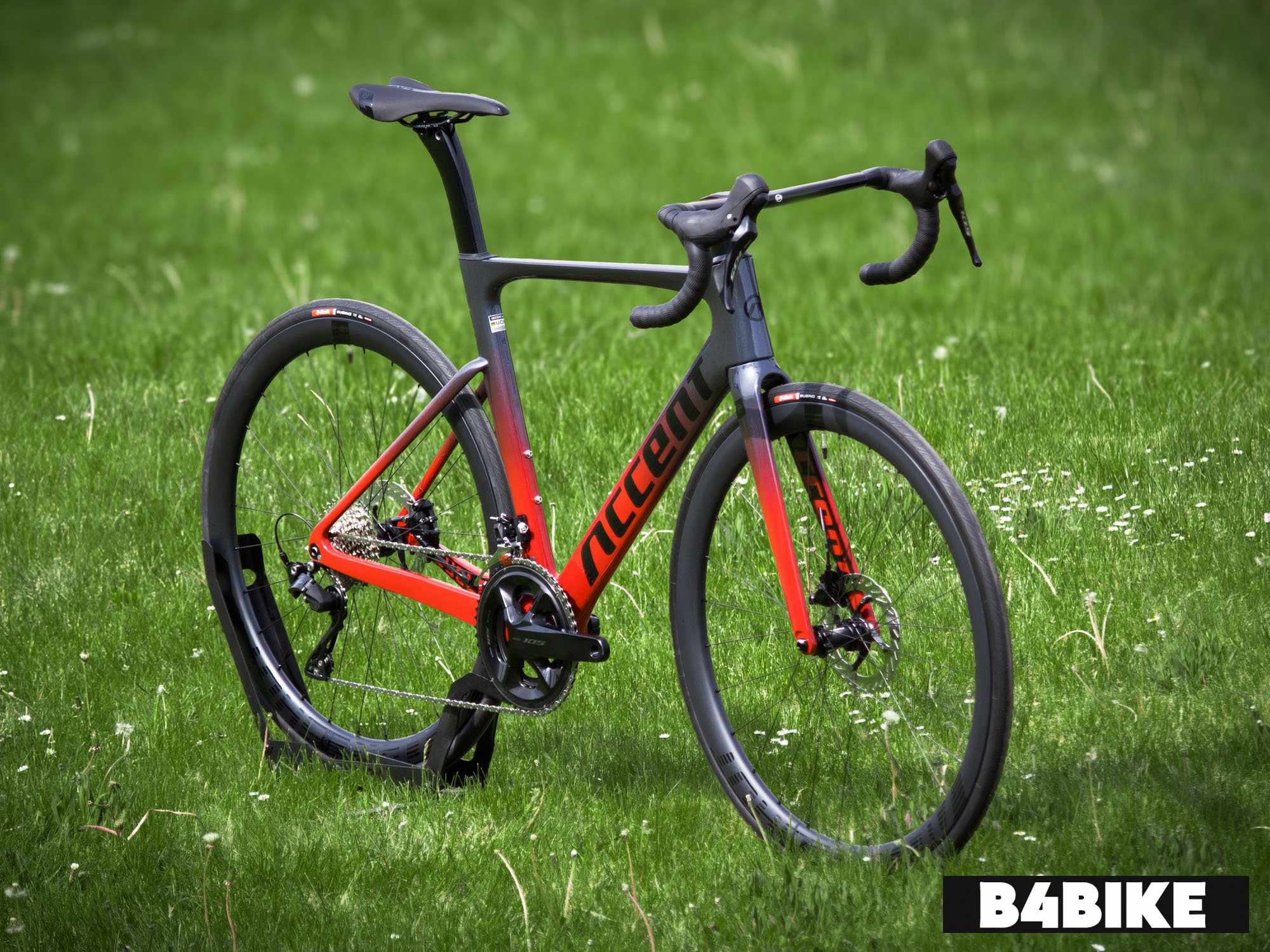 Accent Cyclone Disc Carbon 105