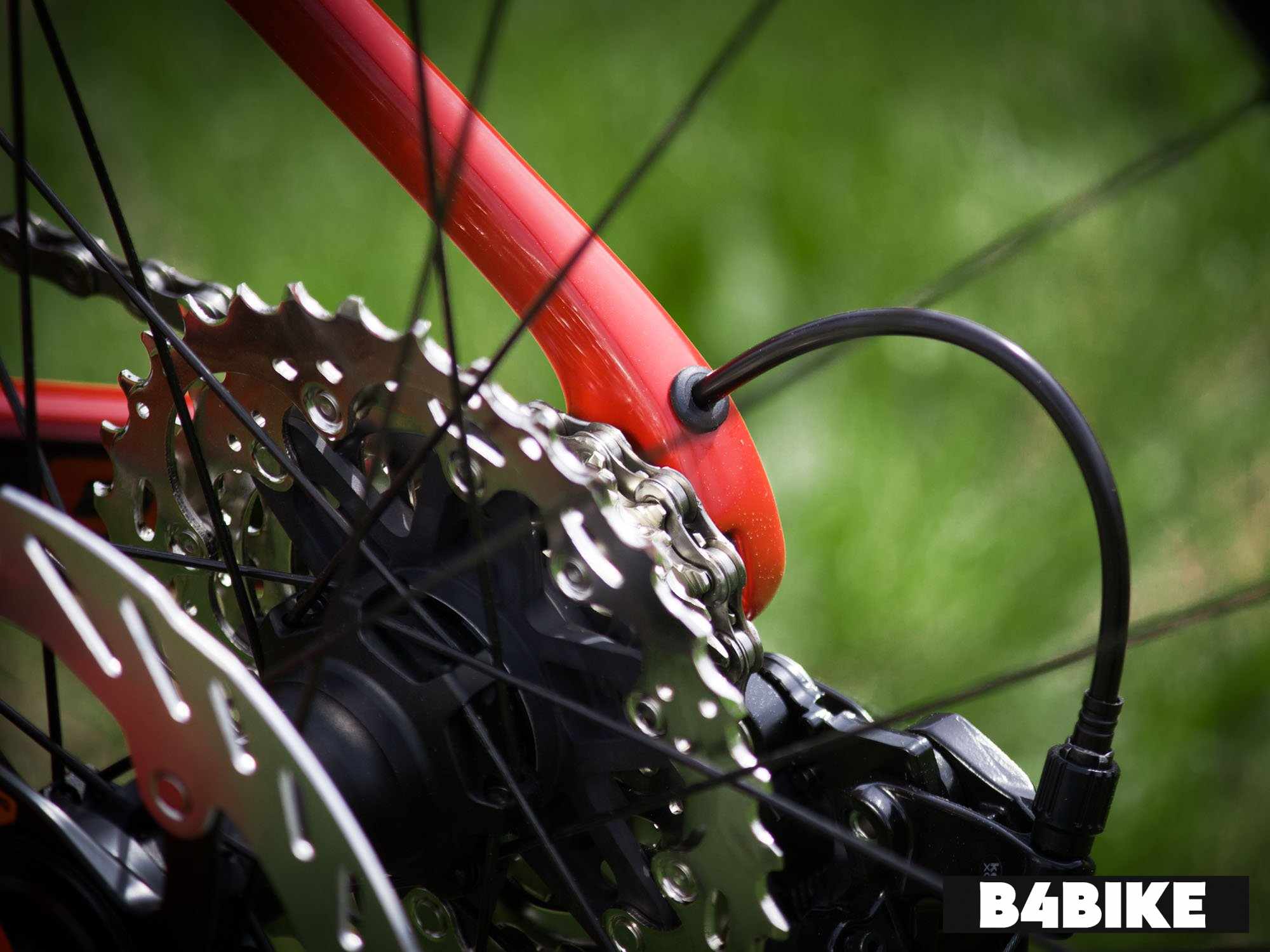 Accent Cyclone Disc Carbon 105
