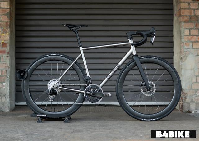 Bossi Strada Classic TItanium 105 Di2