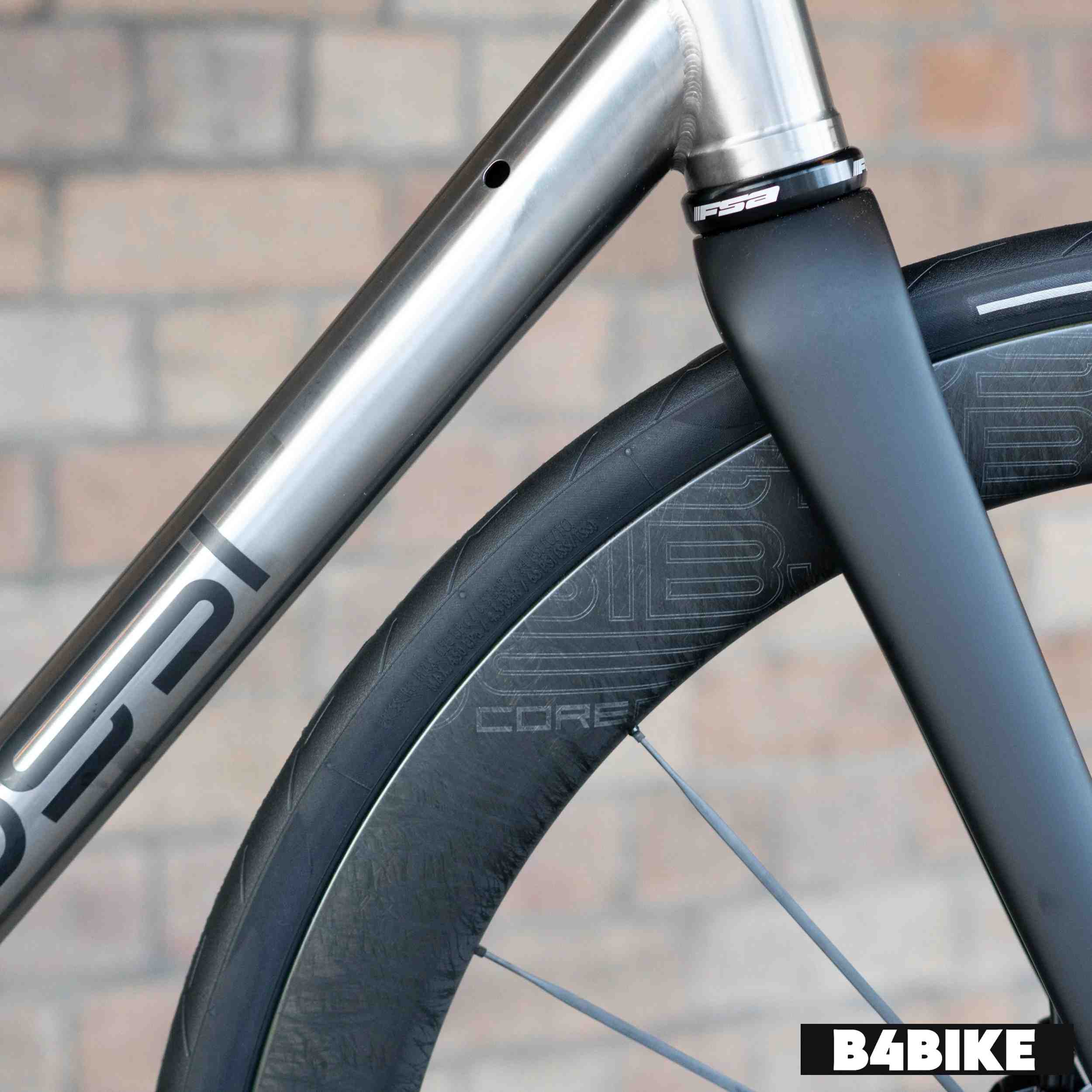 Bossi Strada Classic TItanium 105 Di2