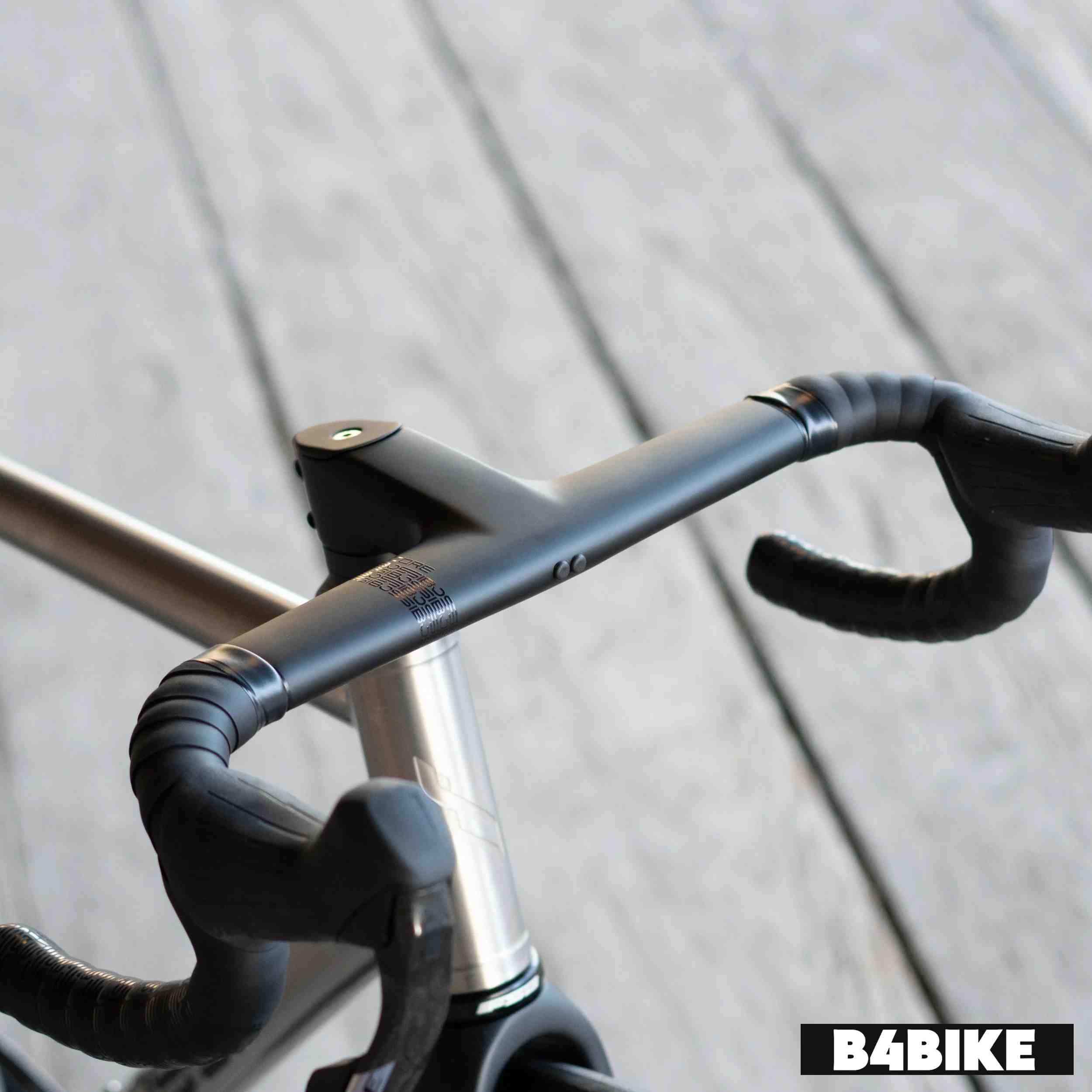 Bossi Strada Classic TItanium 105 Di2