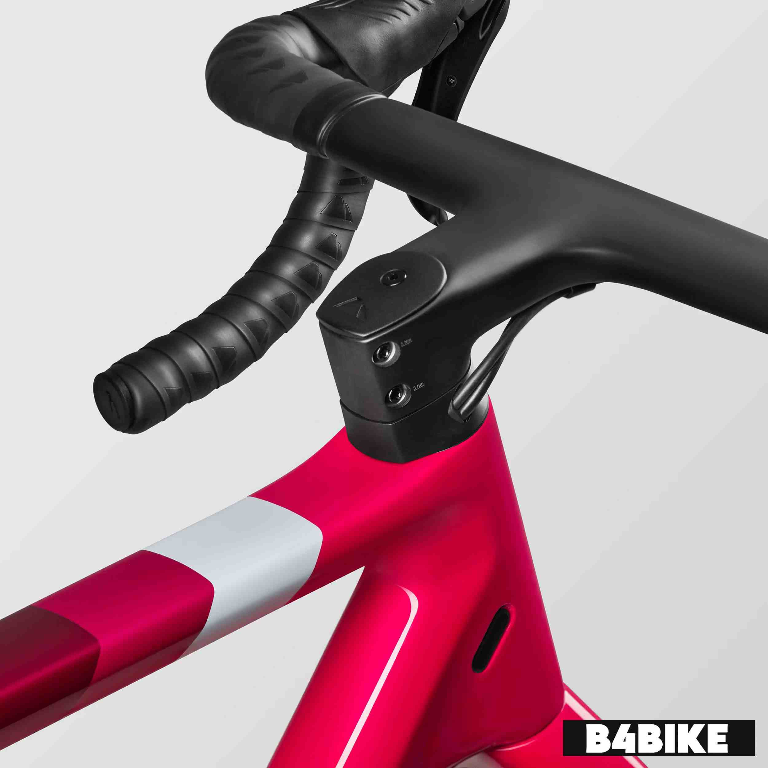 Canyon Inflite CF SL 6