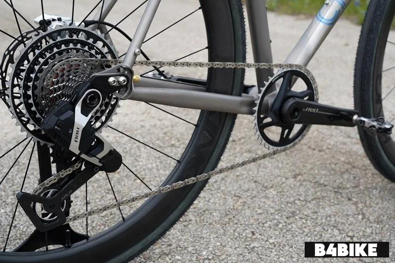 Chumba Soco SL Titanium