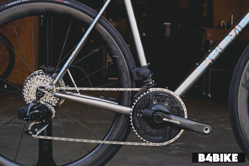 Chumba Soco SL Titanium