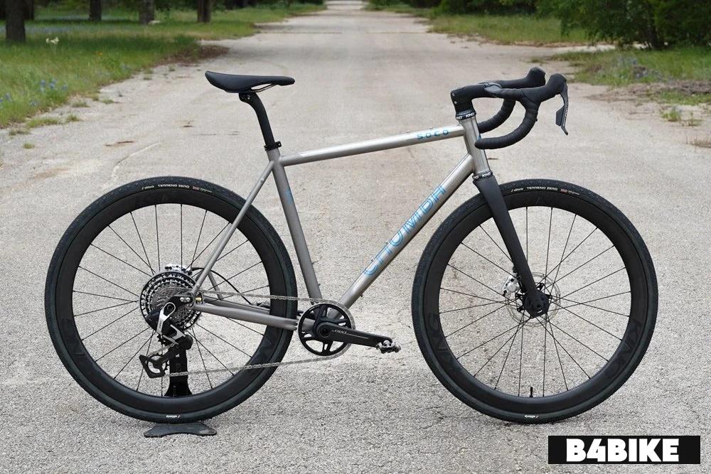 Chumba Soco SL Titanium