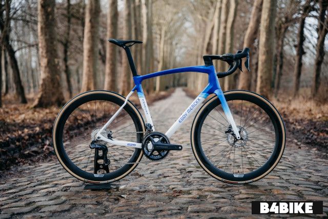 Eddy Merckx 525 Disc Ultegra DI2 M057As