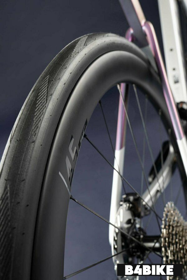 Kellys URC 90