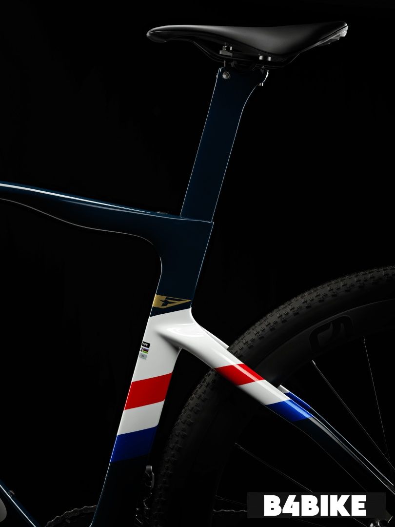 Pinarello Crossista F9