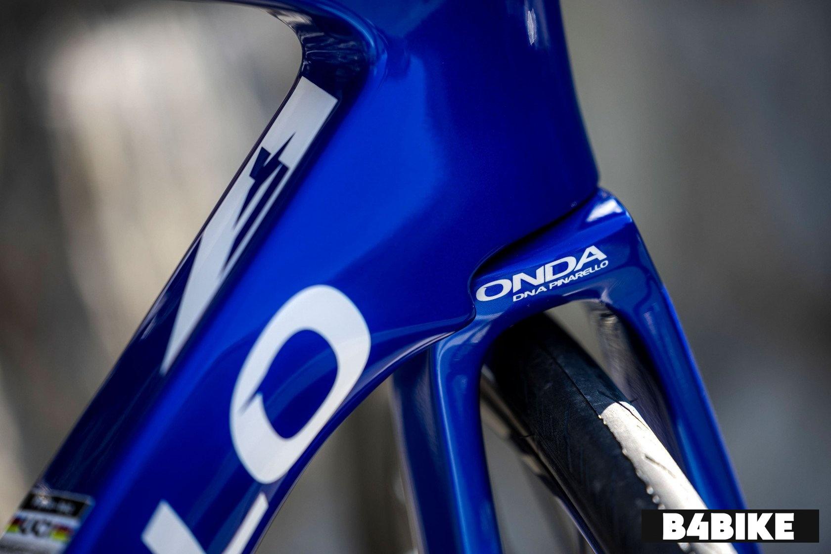 Pinarello F1 105
