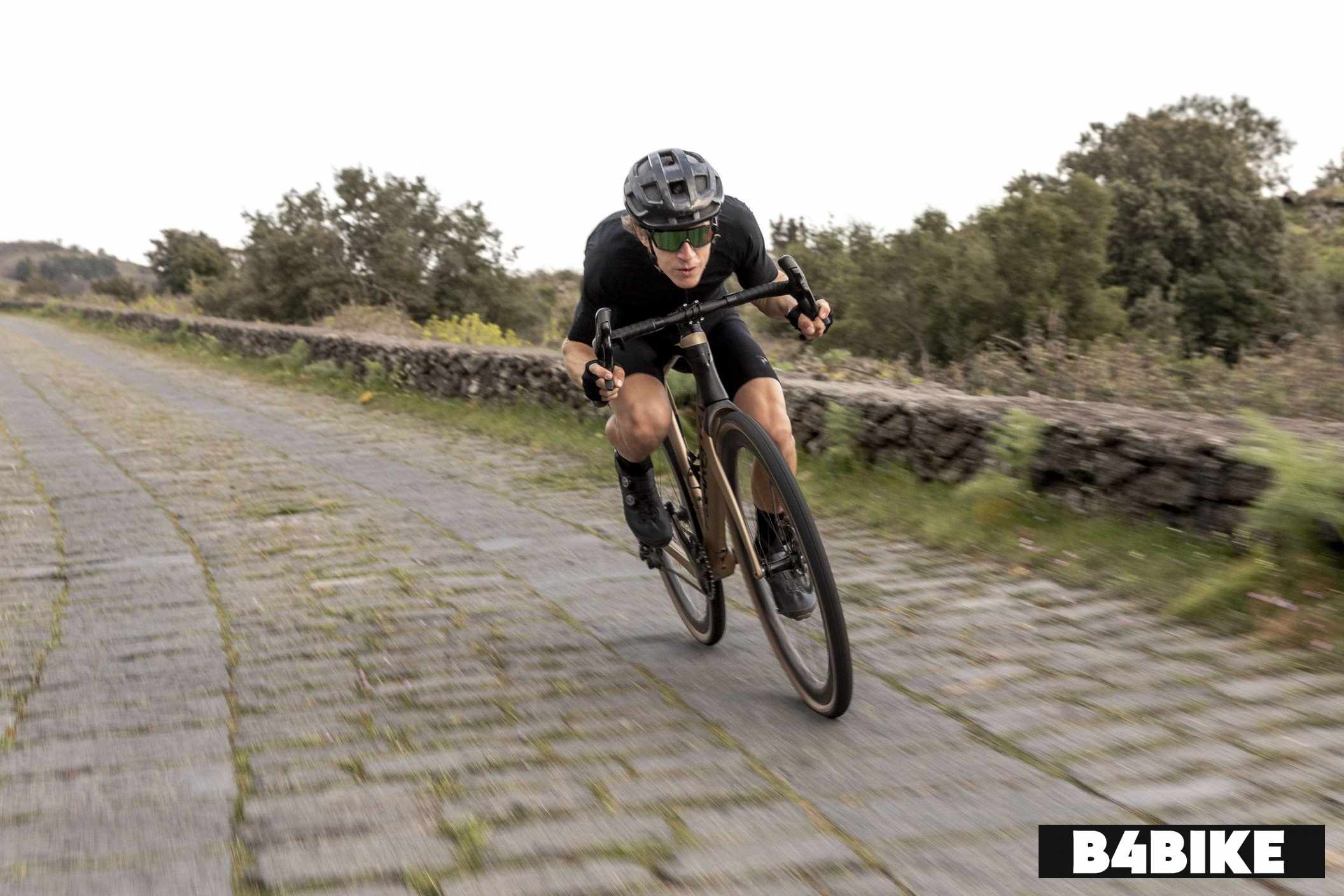 Pinarello Grevil F7 - Campagnolo Ekar - MY23